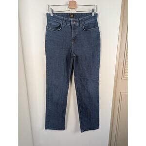 Lee Women's Size 8 Straight Leg Denim Stretch Jeans